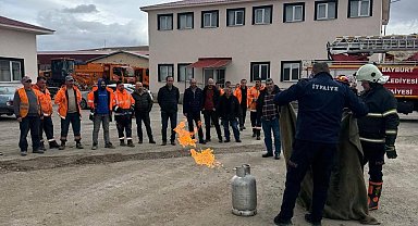 Bayburt'ta Karayolları personeli yangın eğitiminden geçti