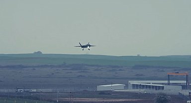 Bayraktar KIZILELMA eğitim uçuşunu başarıyla tamamladı