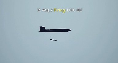 Bayraktar KIZILELMA LGK-82 ve TEBER-82 mühimmatlarıyla hedefi tam isabetle vurdu