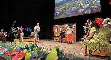 Bergama'da 'Tiyatro Günleri' büyük ilgi gördü