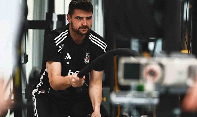 Beşiktaş salonda çalıştı