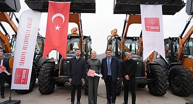 Bilecik Belediyesine hibe kepçe desteği