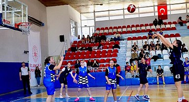 Bilecik'te 3x3 Basketbol İl Birinciliği heyecanla tamamlandı