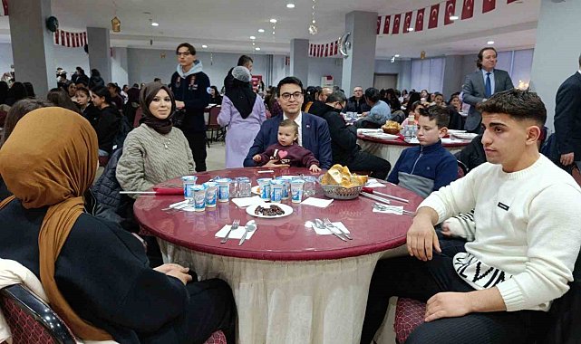 Bilecik'te 400 öğrenciyle dayanışma sofrası kuruldu