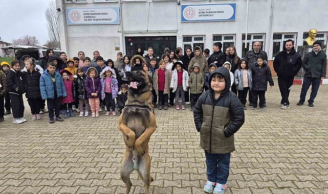 Bilecik'te bomba arama köpek unsurlarıyla tanıtım faaliyeti düzenlendi