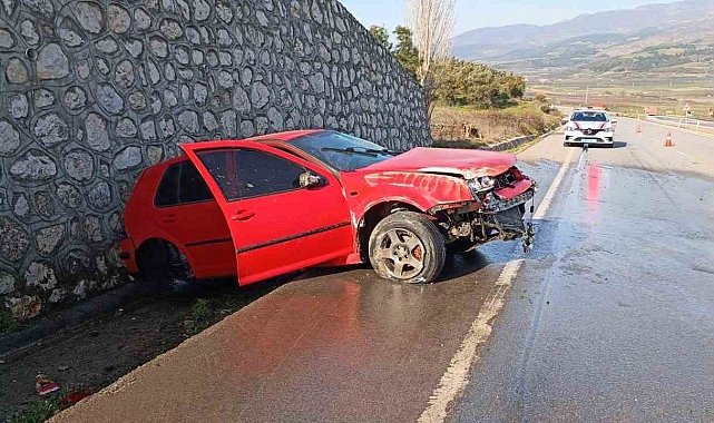 Bilecik'te trafik kazası: 2 yaralı
