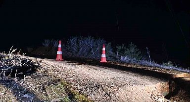 Bilecik'te yağış nedeniyle köy yolu çöktü