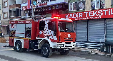 Bilgisayar patladı, ofiste yangın çıktı