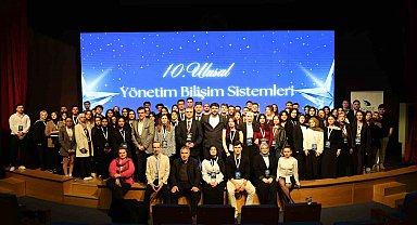 Bilişim sistemleri öğrenci zirvesine ev sahipliği yaptı