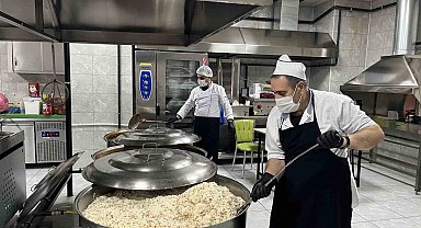 Bingöl'de her gün 2 bin 500 kişilik iftar yemeği