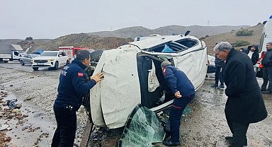 Bingöl'de trafik kazası : 4 yaralı