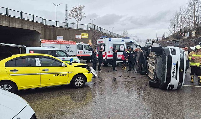 Bingöl'de trafik kazası : 5 yaralı