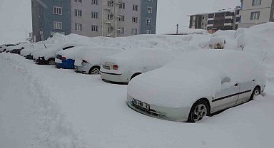 Bitlis'te mart karı 288 köy yolu ulaşıma kapattı