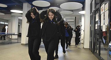 Bitlis'teki okullarda deprem tatbikatı yapıldı