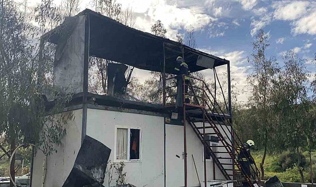 Bodrum'da konteyner yangını