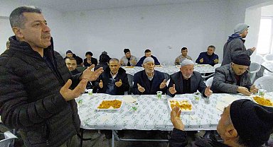 Bolu'da köy halkı geleneksel bayram yemeğinde buluştu