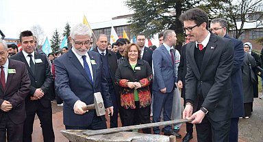 Bolu'da nevruz coşkusu: Ateş yakıldı, demir dövüldü