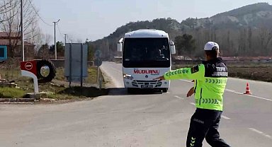 Bolu'da yolcu otobüslerine sivil jandarma denetimi