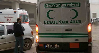 Boşanma aşamasındaki eşini babasının mezarı başında öldürdü, baldızını ağır yaraladı