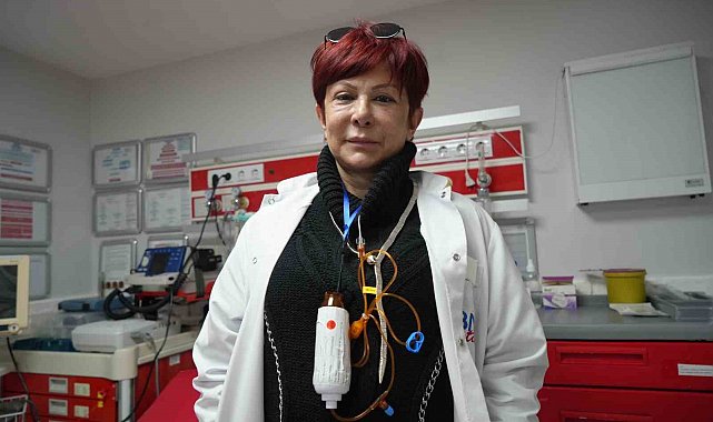 Boynunda kemoterapi, kalbinde meslek aşkı: İki farklı kanser ile mücadele eden hekimin sarsılmaz azmi