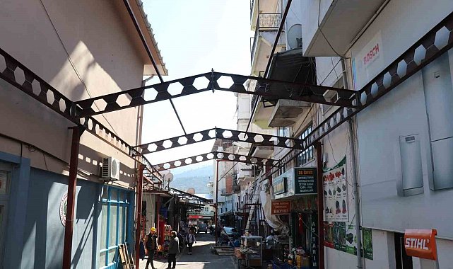 Bozdoğan'da Simit Pazarı Sokağı geçici olarak araç trafiğine kapatıldı