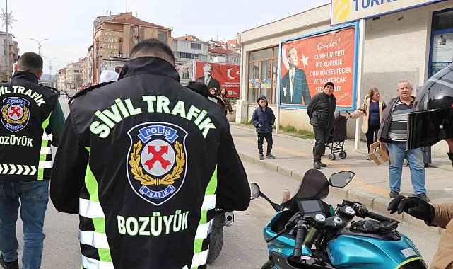 Bozüyük'te sivil trafik ekipleri göreve başladı
