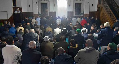 BŞEÜ' de '1001 Hatim Duası' Şeyh Edebali'nin 700'üncü vefat yılı anısına gerçekleştirildi