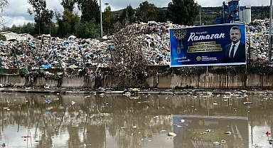 Buca'da çöp krizi: Belediye işçileri bu kez 'Nefes alamıyoruz' diyerek eylem başlattı