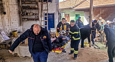 Buğday aktarımı sırasında facia: Kardeşlerden biri göçükte kaldı, diğerinin parmakları koptu