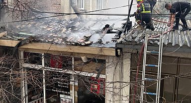 Buharkent'te iş yeri yangını