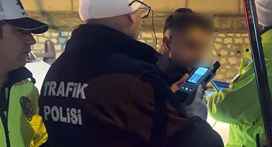 Burdur'da alkollü sürücünün 'acemi' oyunu işe yaramadı