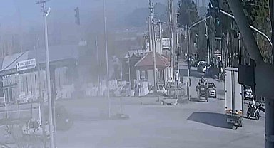 Burdur'da genç sürücünün ölüme gittiği kaza kamerada