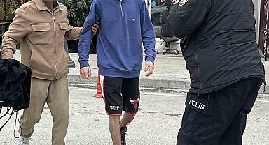 Burdur'da iki genci bıçaklayan 17 yaşındaki şüpheli tutuklandı