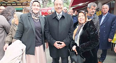 Burhaniye'de kadın muhtarlar bayramlaşma programına katıldı