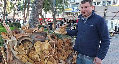 Burhaniye'de zeytin odunları mutfak gereci oldu