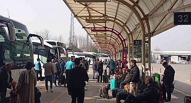 Bursa Şehirlerarası Otobüs Terminali'nde bayram yoğunluğu başladı