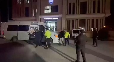 Bursa'da 14 kaçak göçmen yakalandı