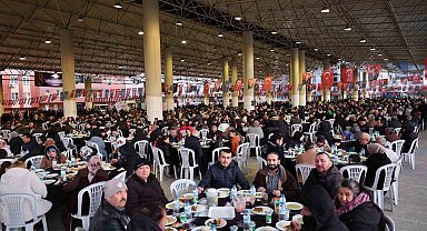 Bursa'da Ramazan'ın bereketi paylaştıkça çoğaldı