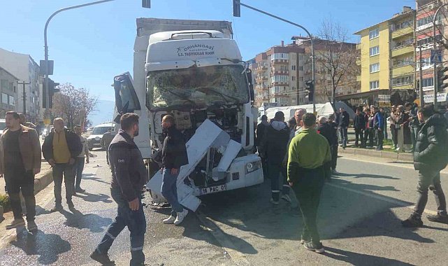Bursa'da zincirleme kaza: 5 yaralı
