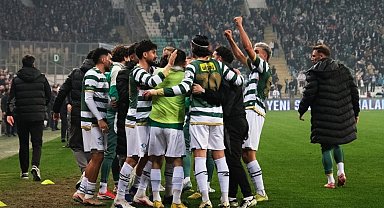 Bursaspor'dan şampiyonluk yarışında kritik galibiyet
