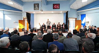 Büyükşehir Belediye Başkanı Dutlulu, Salihli'de muhtarlarla buluştu