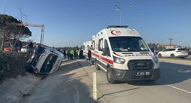 Çanakkale'de devrilen minibüsteki 8 yaralının isimleri belli oldu