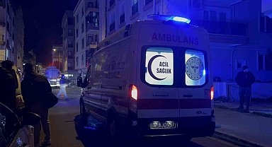 Çanakkale'de ev yangını: Mahsur kalan kişi kurtarıldı