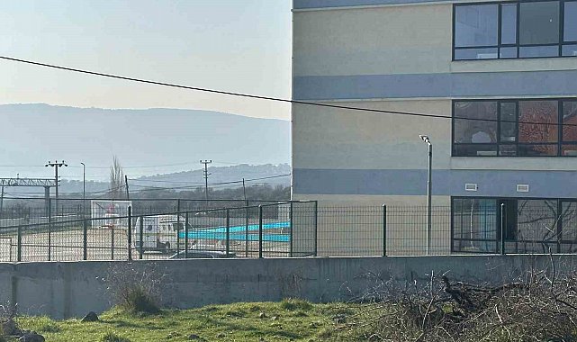 Çanakkale'de lise öğrencisi okulun 3. katından atlayarak hayatını kaybetti