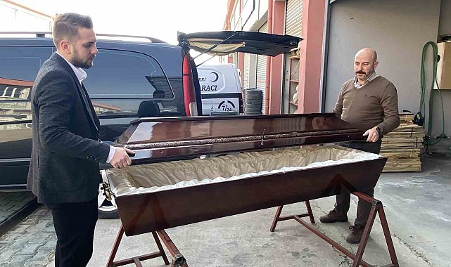 Cenaze hizmetini meslek edindiler, her gün ölümle burun buruna yaşıyorlar