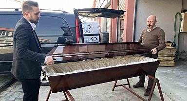 Cenaze hizmetini meslek edindiler, her gün ölümle burun buruna yaşıyorlar