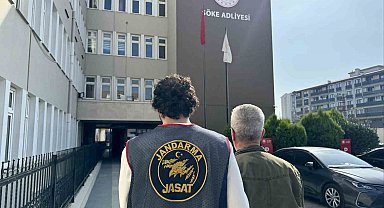 Çeşitli suçlardan aranan şahıslar jandarmadan kaçamadı