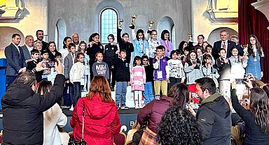 Çeşme'de Dünya Kadınlar Günü'ne özel satranç turnuvası