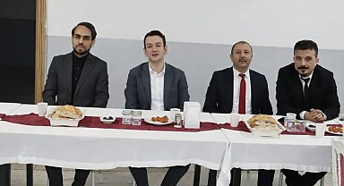 Çıldır Şehit Öğretmen Sezgin Yolcu Yatılı Bölge Ortaokulu'nda iftar buluşması