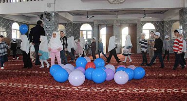 Cizre'de çocuklar cami ile buluştu